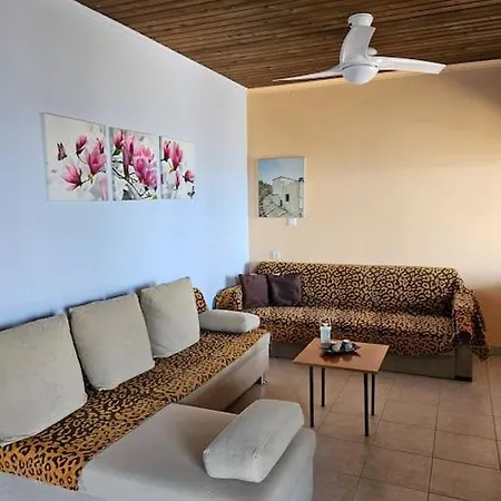 Sea House Hotel *